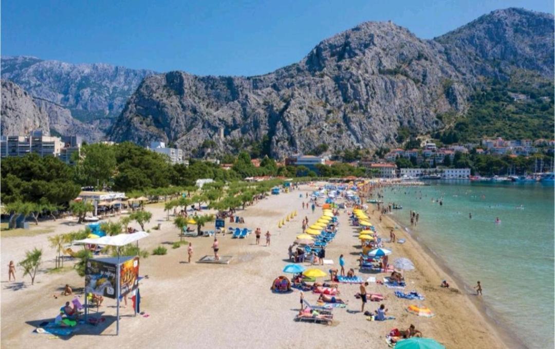 Charming Studio With River View Omiš Esterno foto